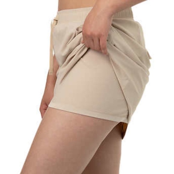 💛L: Cloudveil Woven Skort - Picture 3 of 15